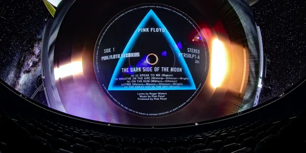 Pink Floyd Dark Side of the Moon vinyl cover