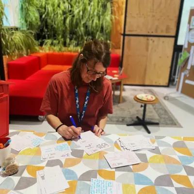 ... and Kath enjoyed reading and writing lots of replies to your postcards. 